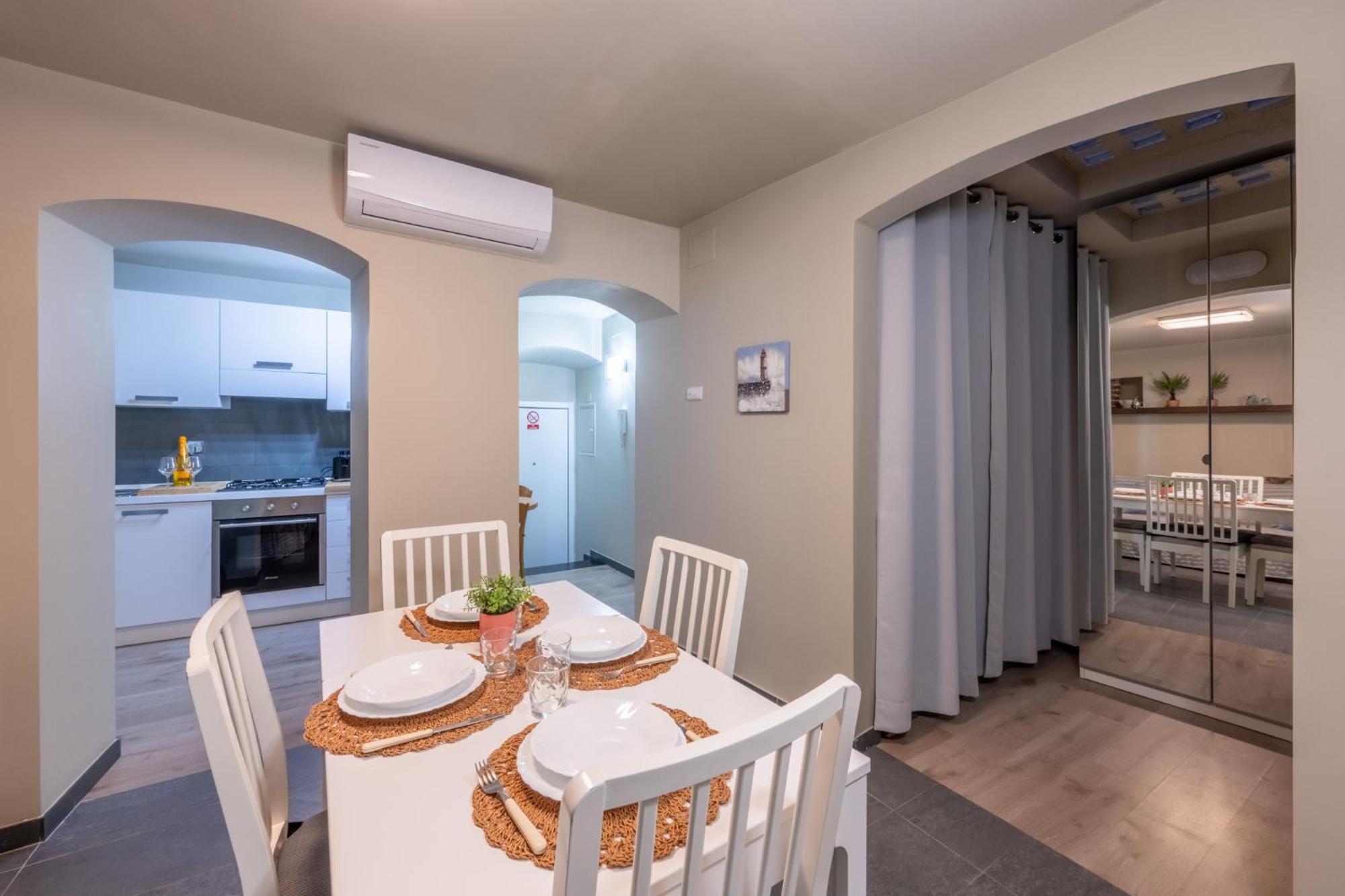 Pippi'S Aquarium Home With A/C Genoa Luaran gambar